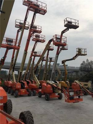 高空車與升降機租賃指南 規格、隨車吊及應用解析